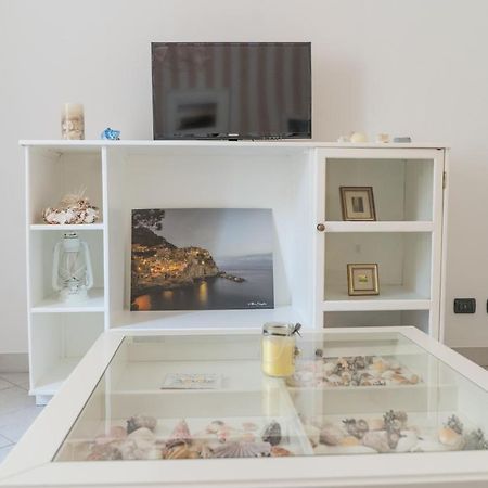サン・テレンツォMaison M, Terre Marineアパートメント エクステリア 写真